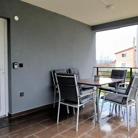 Promaja アパート *